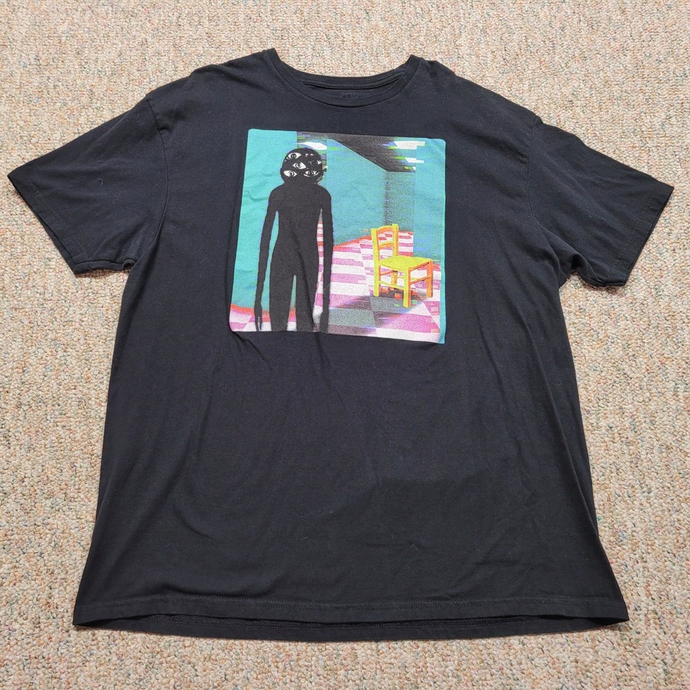 Hot‎ Topic Liminal Space Tee Mens 2XL Black Backrooms Dreamcore Glitch Art Shirt